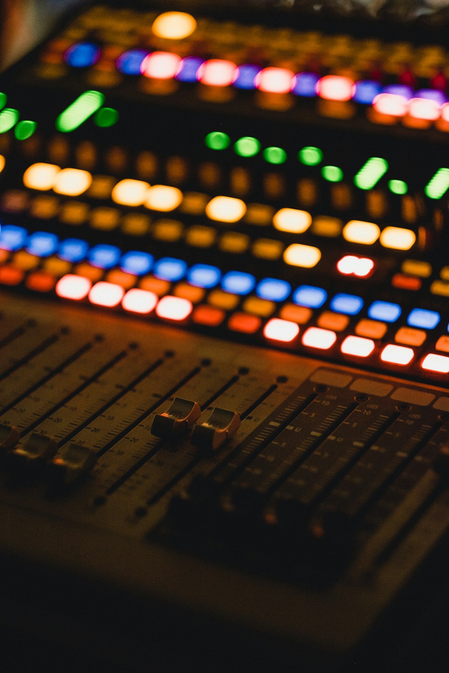 How Digital Platforms Support Radio Enthusiasts